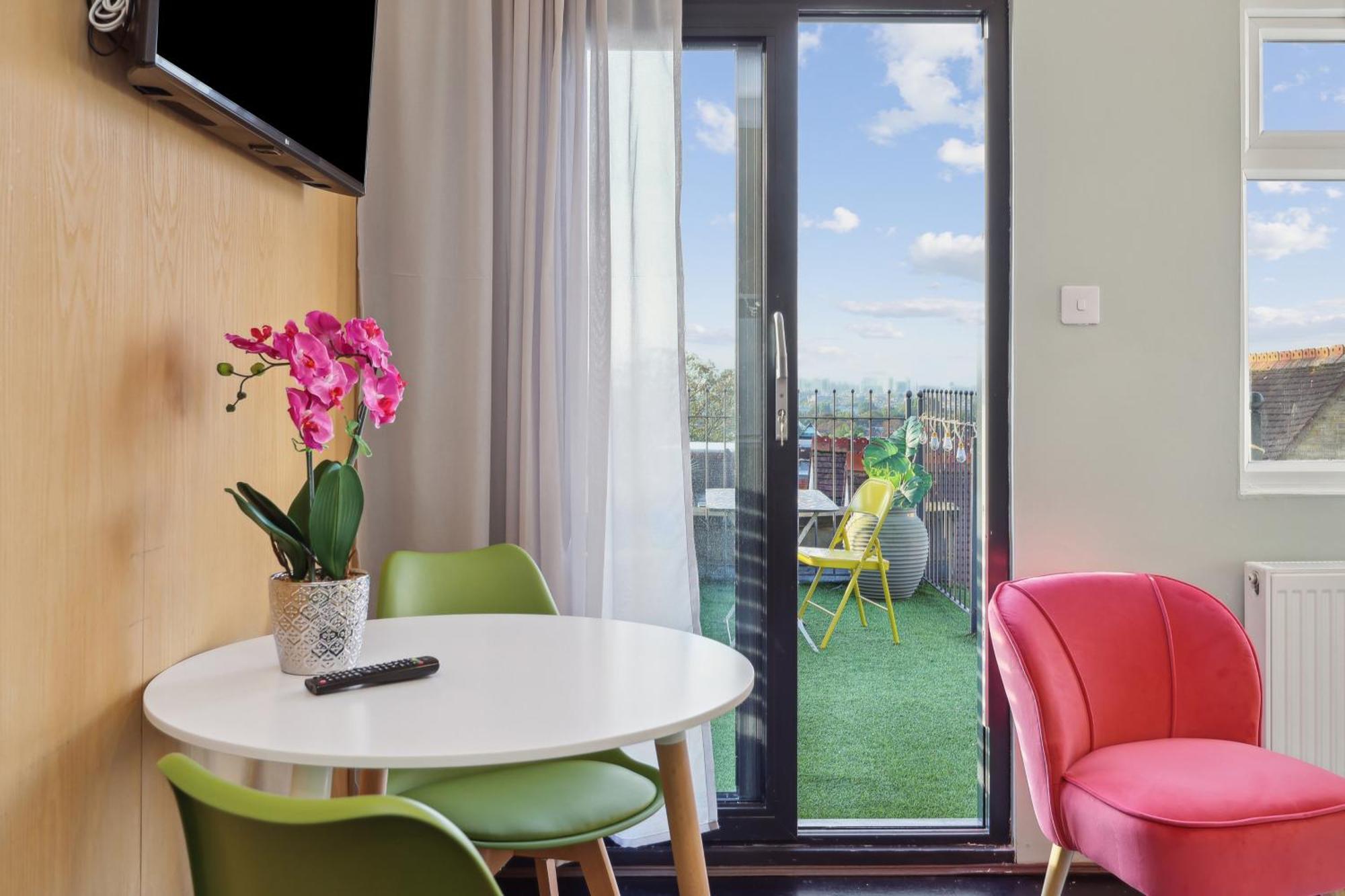 Cosy 1 Bedroom Flat ลอนดอน ภายนอก รูปภาพ