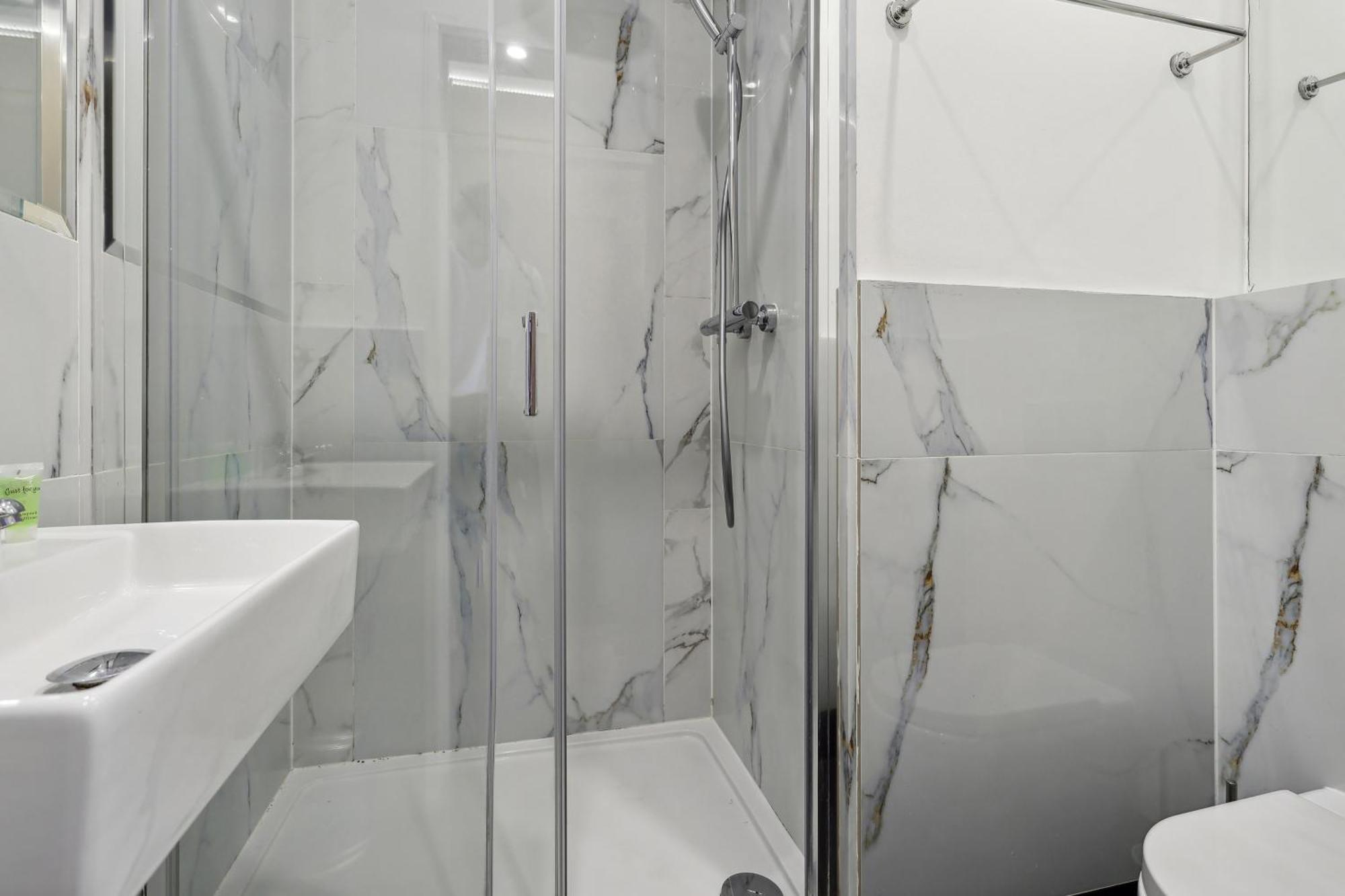 Cosy 1 Bedroom Flat ลอนดอน ภายนอก รูปภาพ